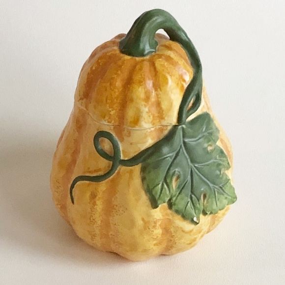 Yankee Candle Squash Pumpkin Fall Candle w Lid - Picture 1 of 7